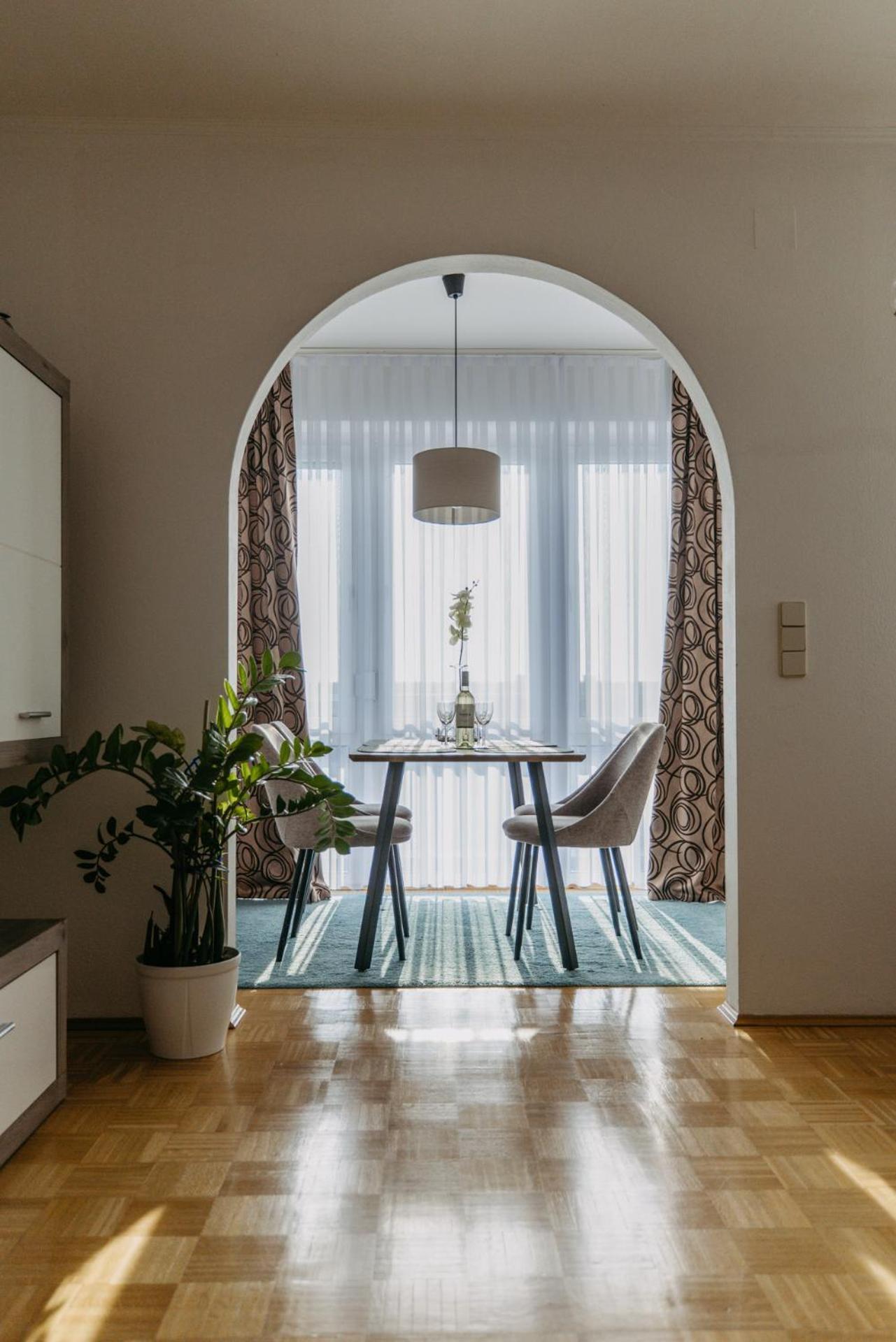 Grosse Ferienwohnung Burgenland ไอเซนชตัดท์ ภายนอก รูปภาพ